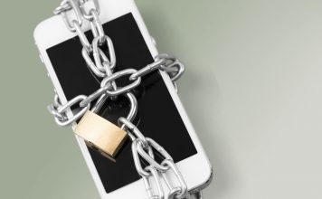 This case will inform you when someone tracks your iPhone.